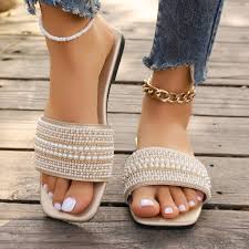 Ready Stock 2024 New Style Sandals Women Flat Women Sandals Slippers Large Size 36-43