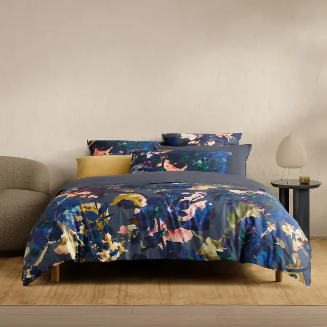Driessan Nocturnal Quilt Cover Set with Fitted Sheet – Queen