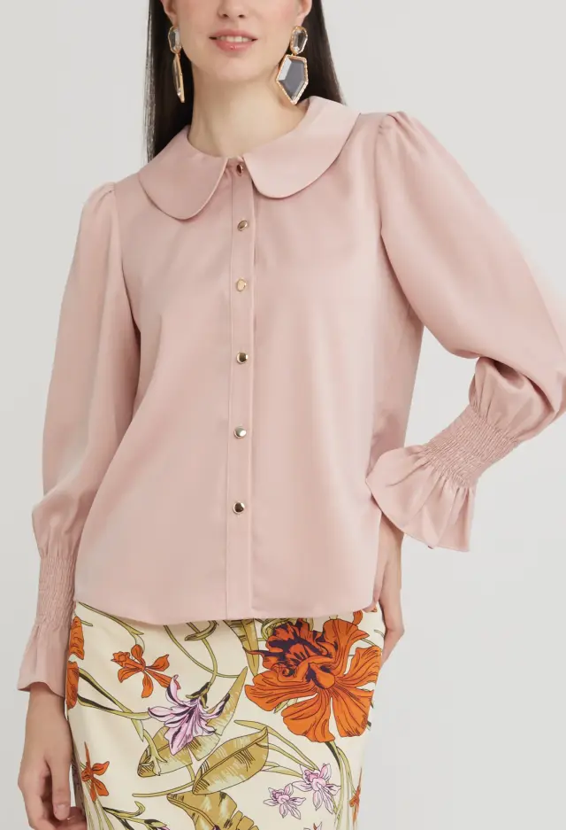 Peter Pan Collar Elastic Cuff Petal Blouse