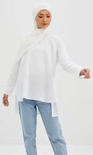 Philippa in Daisy White Button Back Drop Shoulder Oversized Cotton Shirt