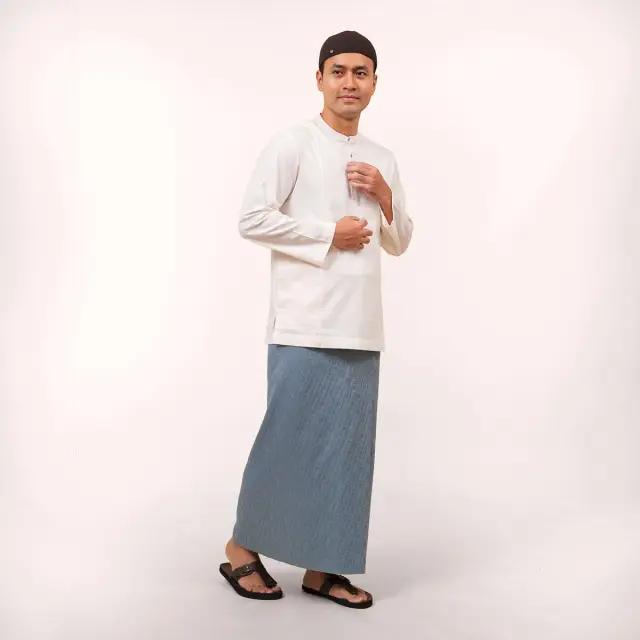 Rena As-Siddiq Royale Pelikat Jacquard Samping with PU Leather Bag
